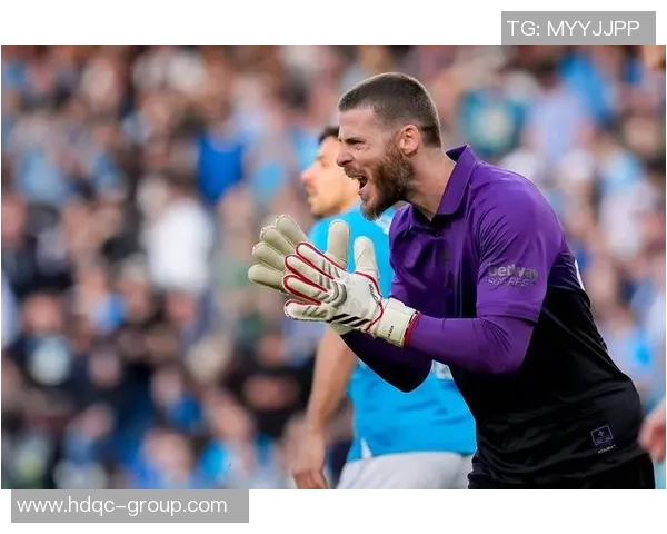 德赫亚失望的摊手，是佛罗伦萨防地的团体描写